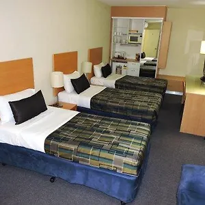 hostel-selvia.hotels-in-tirana.com/